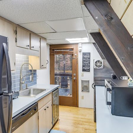 A-Frame Cabin With Hot Tub 1 Mi To Beech Mountain! Extérieur photo