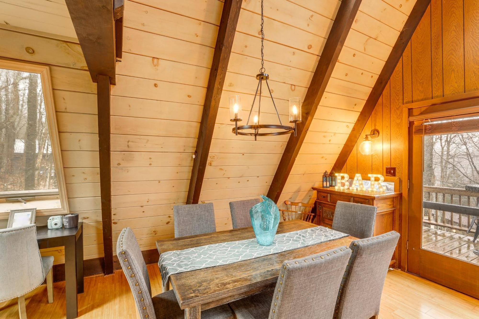 A-Frame Cabin With Hot Tub 1 Mi To Beech Mountain! Extérieur photo