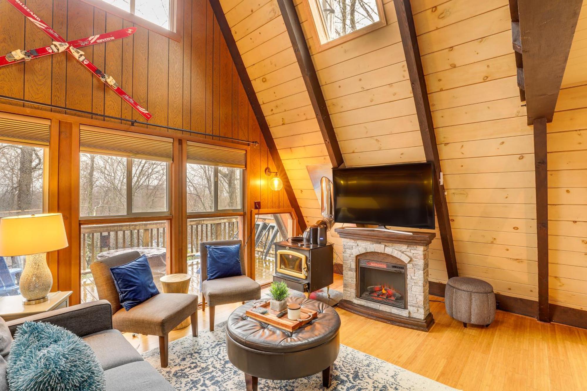 A-Frame Cabin With Hot Tub 1 Mi To Beech Mountain! Extérieur photo