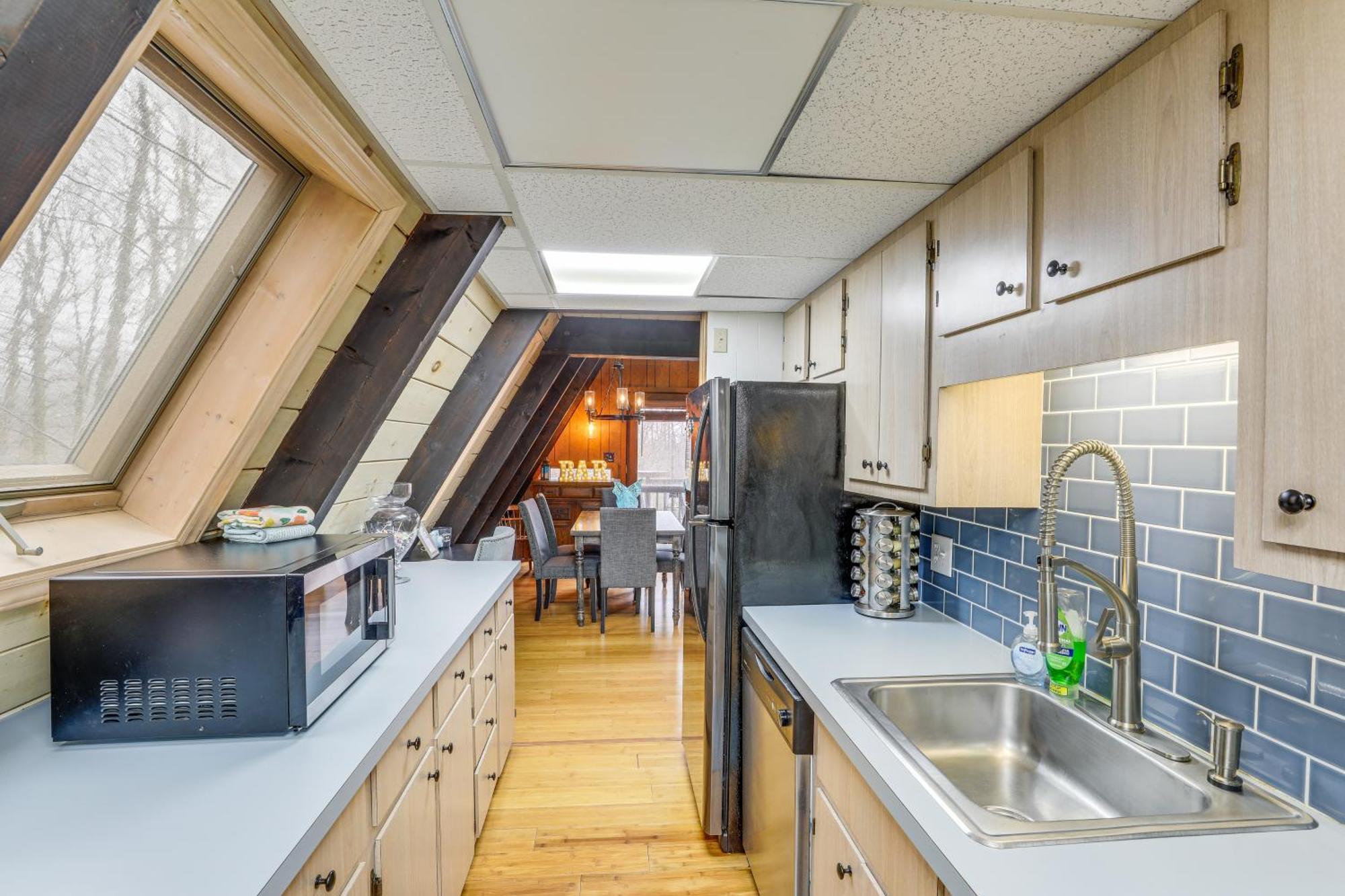A-Frame Cabin With Hot Tub 1 Mi To Beech Mountain! Extérieur photo