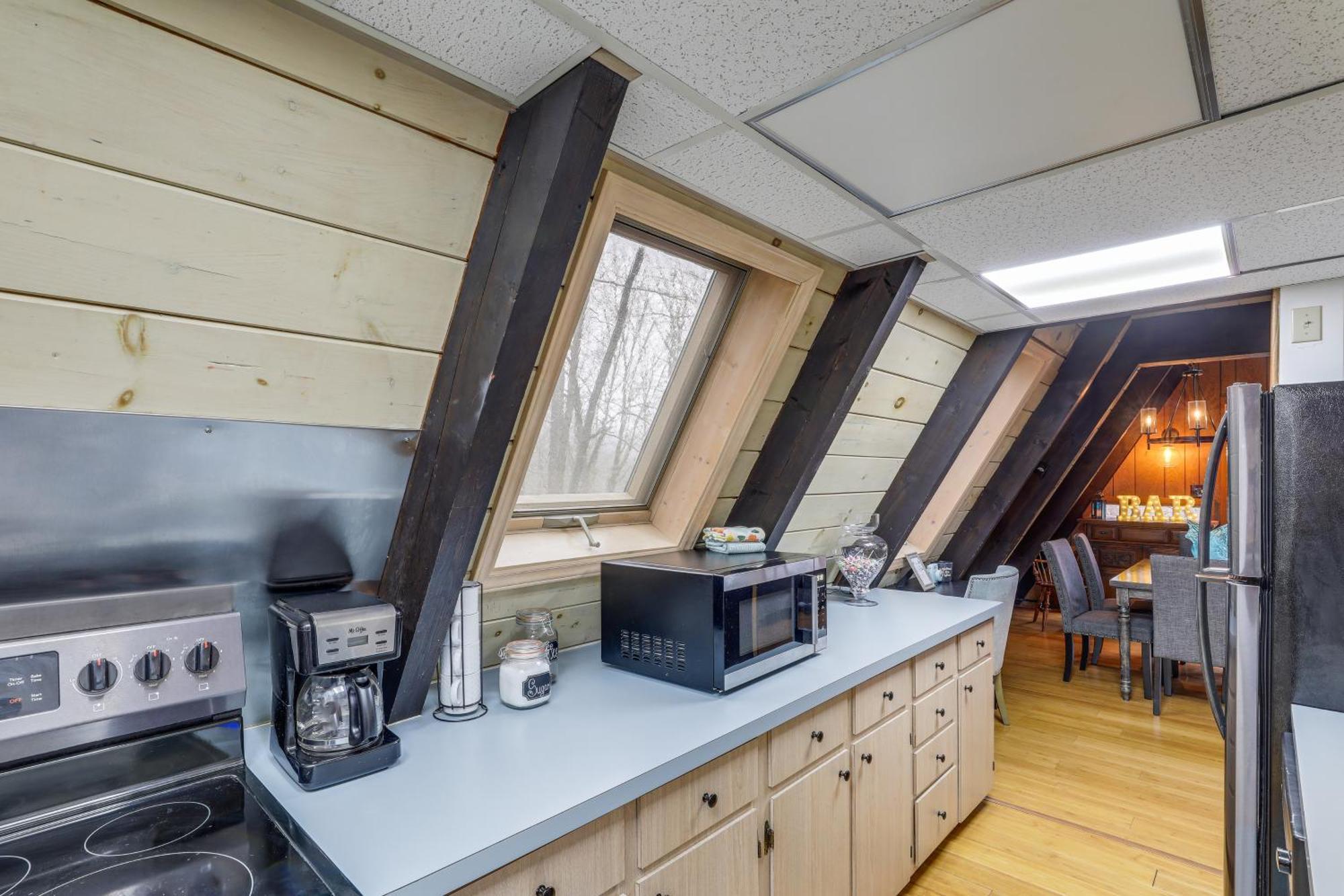 A-Frame Cabin With Hot Tub 1 Mi To Beech Mountain! Extérieur photo